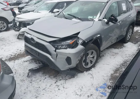 2019 Toyota Rav4 Le z USA, uszkodzony, nr VIN 2T3G1RFV3KW066057